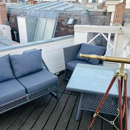 Redlightdistrict Chinacitycentre Partypalace Bed & Breakfast 4*