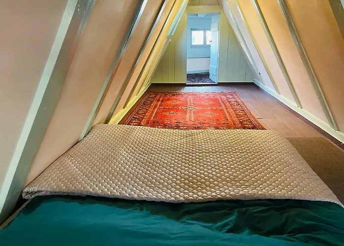 Nocleg ze śniadaniem Redlightdistrict Chinacitycentre Partypalace 4*